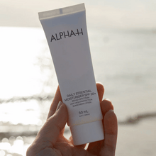 Load image into Gallery viewer, Alpha-H Daily Essential Moisturiser SPF 50+ / 50ml
